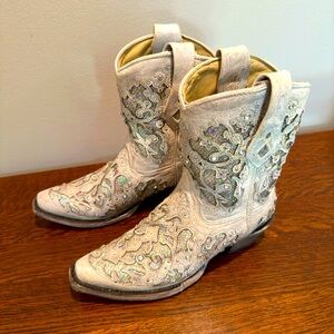 CORRAL WOMEN'S WHITE GLITTER INLAY WESTERN BOOTS SHORT SIZE 6.5 BRAND NEW